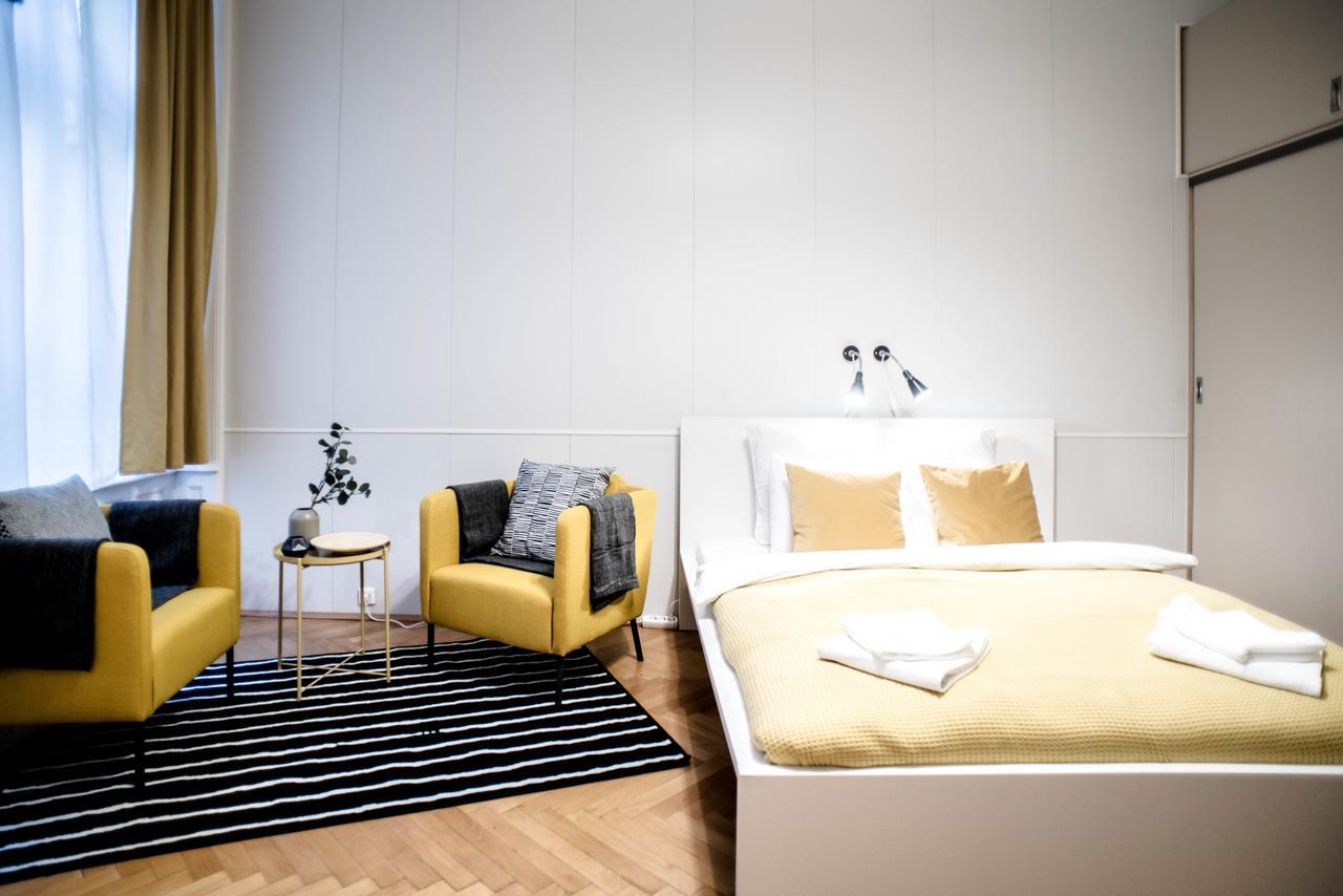 Garden Trees Apartment บูดาเปสต์ ภายนอก รูปภาพ